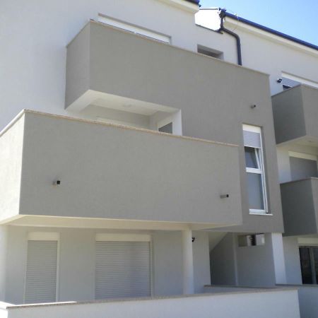 Apartments Venerea Nin Exterior foto